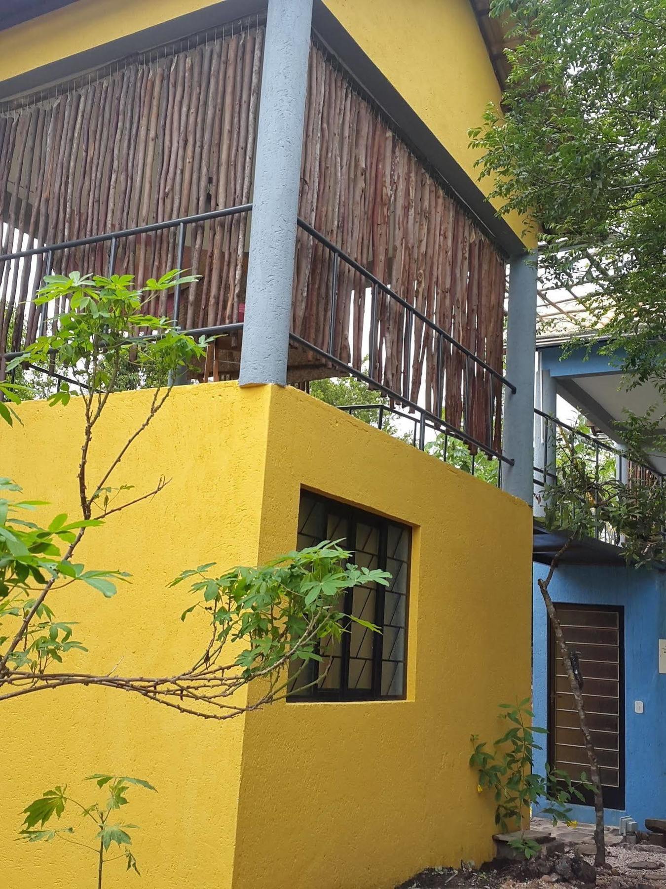 Complexo Halley Ленсойс Экстерьер фото